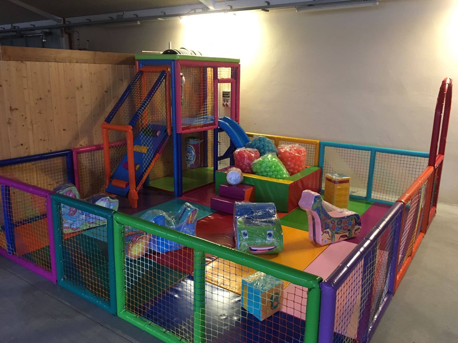 Irrisarri Land - Mon-Jocs, jardin infantil en navarra
