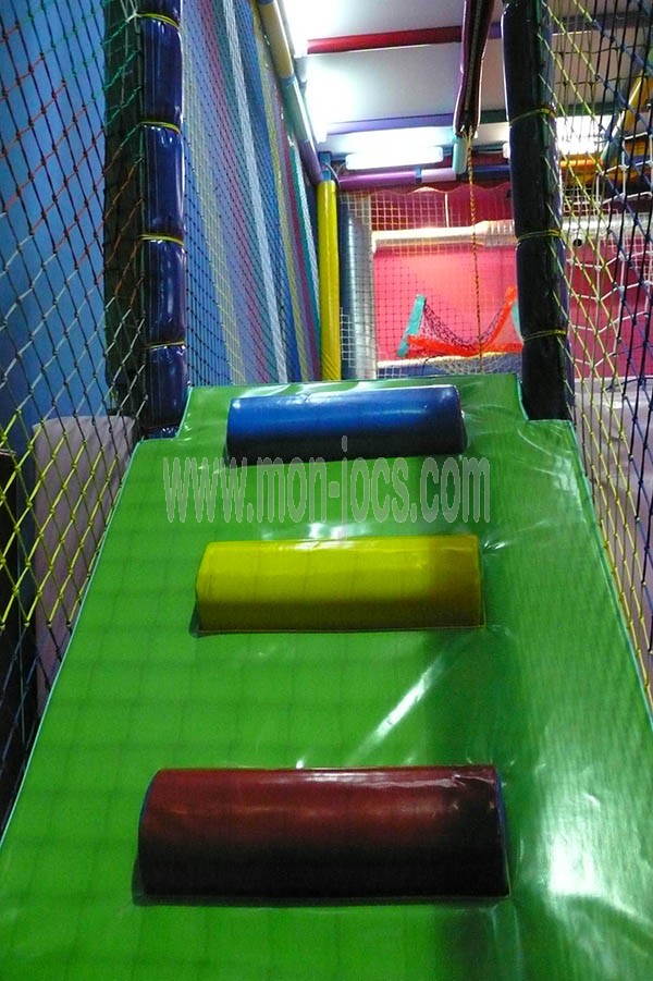 Rampa túnel de rodillos para Parques Infantiles