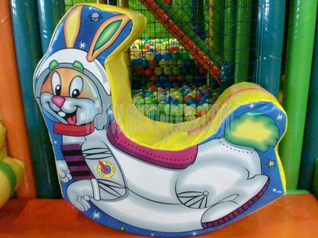 Figura Conejo para Parques Infantiles