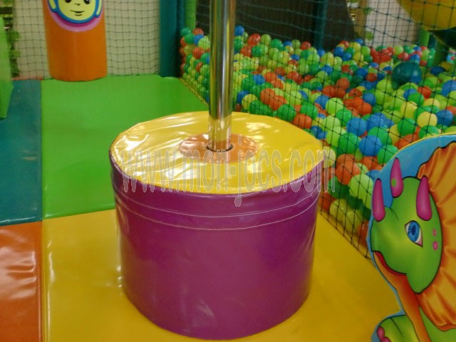 Base tubo de bomberos para Parques Infantiles