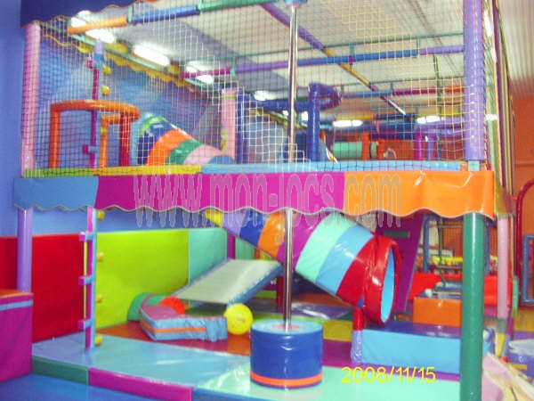 parques infantiles interior y/o exterior - Monjocs