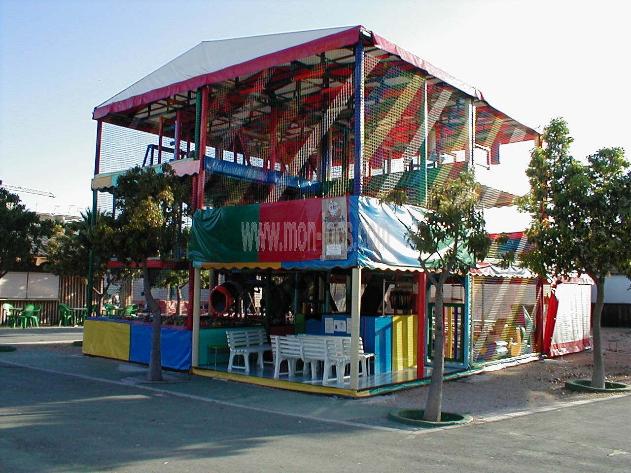 Pista Americana para Parques Infantiles
