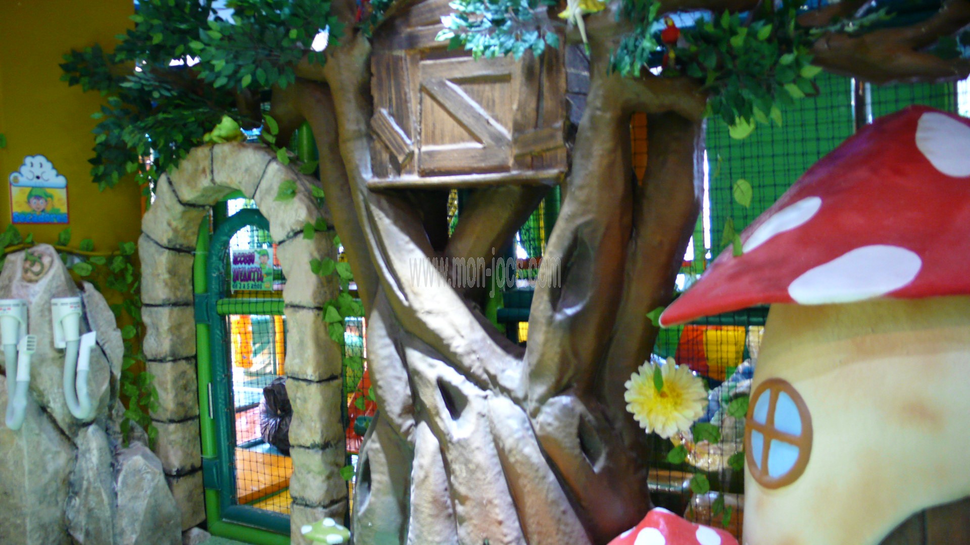 Bosque encantado | ambientación parque infantil