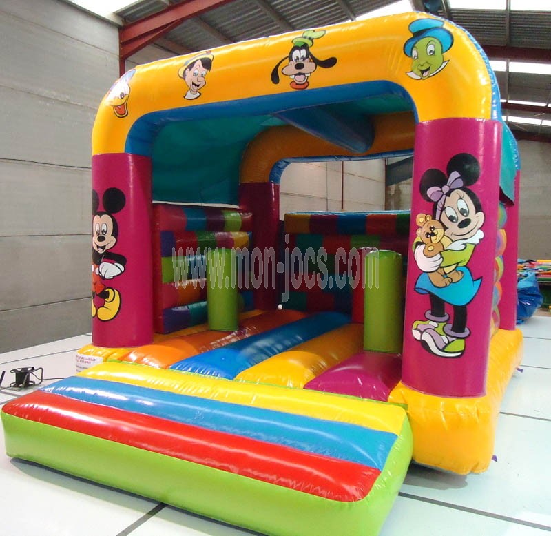 Castillo hinchable multiobstaculos disney