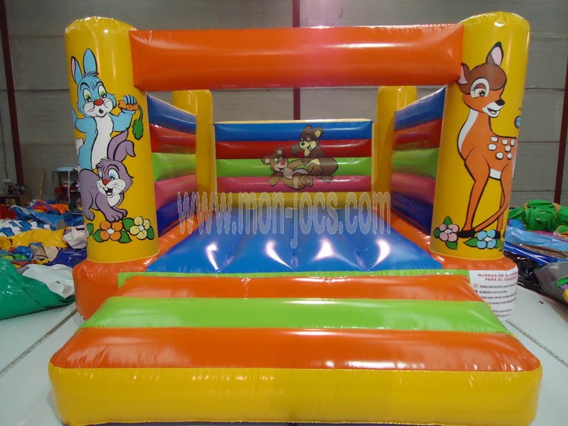 Castillo hinchable multiobstaculos selva