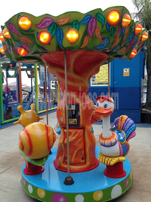 Máquina Infantil Carrusel Tutti Frutti 