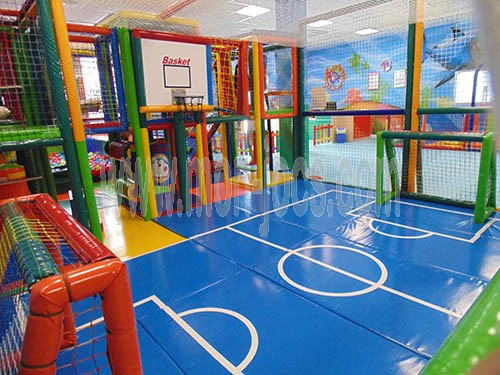 Señalización de áreas deportivas para parque infantil