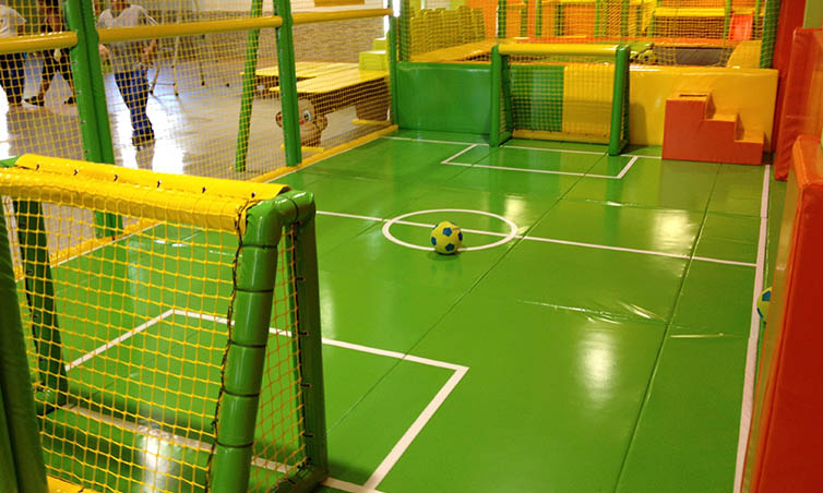 zona deportiva parque infantil